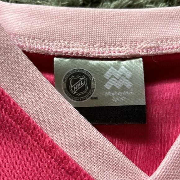 Toronto Maple Leafs Jersey Girls Pink - Picture 3 of 5